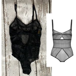 Sam Edelman Black Sleeveless Cut Out Bodysuit